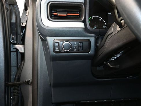 Used 2023 Ford Maverick XLT image 13