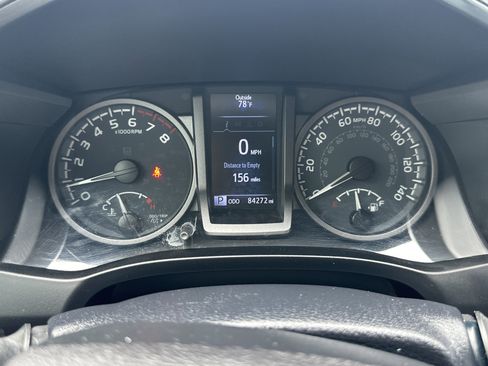 Used 2020 Toyota Tacoma TRD Sport RWD image 28