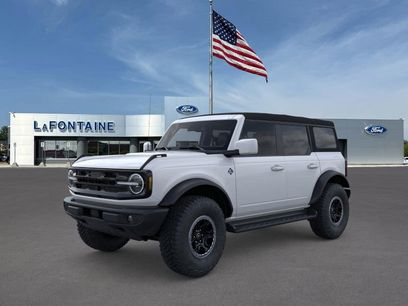 New 2025 Ford Bronco Outer Banks w/ Sasquatch Package