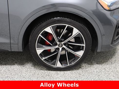Used 2024 Audi SQ5 Prestige image 5