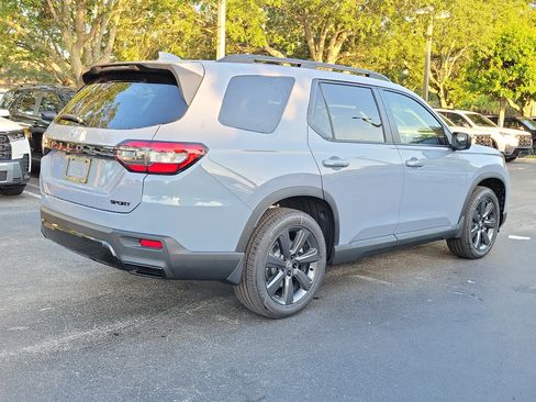 New 2026 Honda Pilot Sport image 6