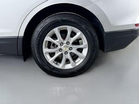 Used 2019 Chevrolet Equinox LS w/ LS Convenience Package image 29