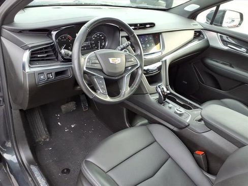 Certified 2023 Cadillac XT5 Premium Luxury image 3