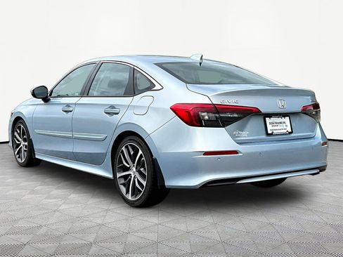 Used 2022 Honda Civic Touring image 4