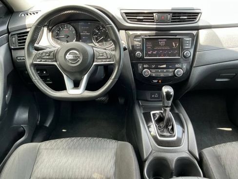 Used 2020 Nissan Rogue SV FWD image 8