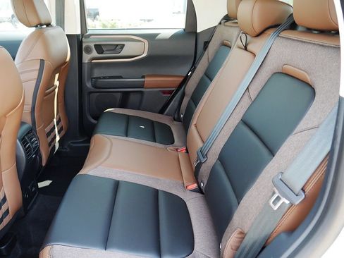 New 2026 Ford Bronco Sport Outer Banks w/ Outer Banks Tech Package+ AWD/4WD image 16