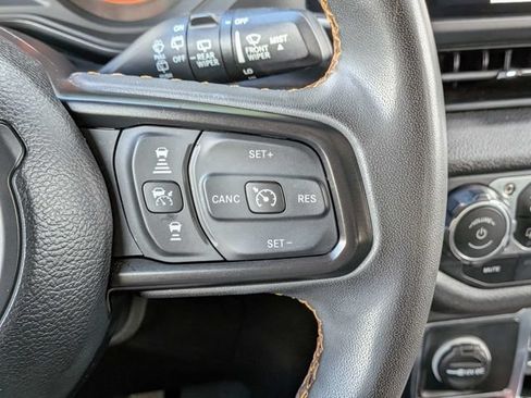 Used 2024 Jeep Wrangler Unlimited Sport AWD/4WD image 29
