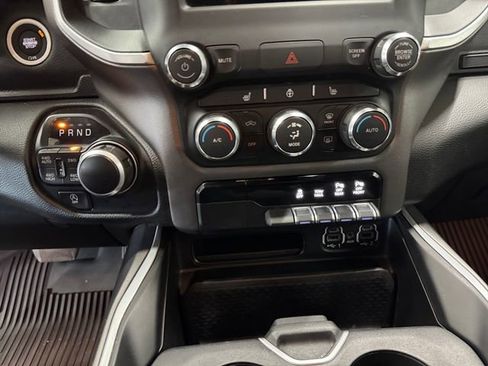 Used 2020 RAM 1500 Big Horn AWD/4WD image 3