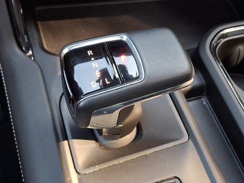 Used 2024 GMC Sierra 1500 AT4X AWD/4WD image 16