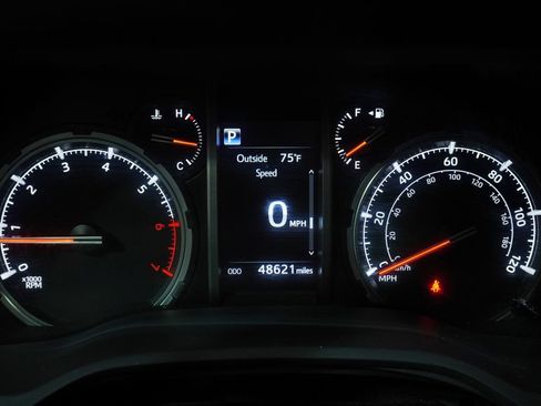 Certified 2022 Toyota 4Runner TRD Off-Road Premium AWD/4WD image 26