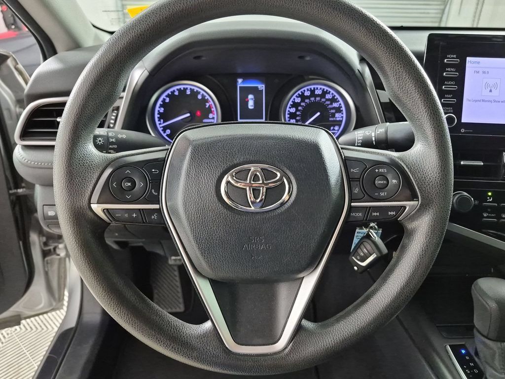 Used 2021 Toyota Camry LE FWD image 13