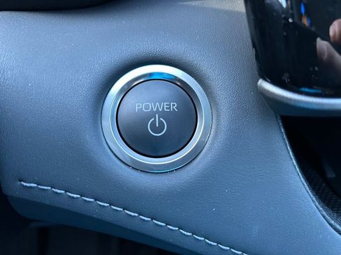 Certified 2025 Toyota Highlander XLE image 29