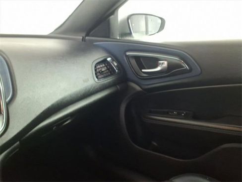 Used 2016 Chrysler 200 S w/ Comfort Group image 25