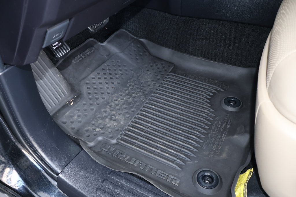 Certified 2021 Toyota 4Runner Limited AWD/4WD image 24