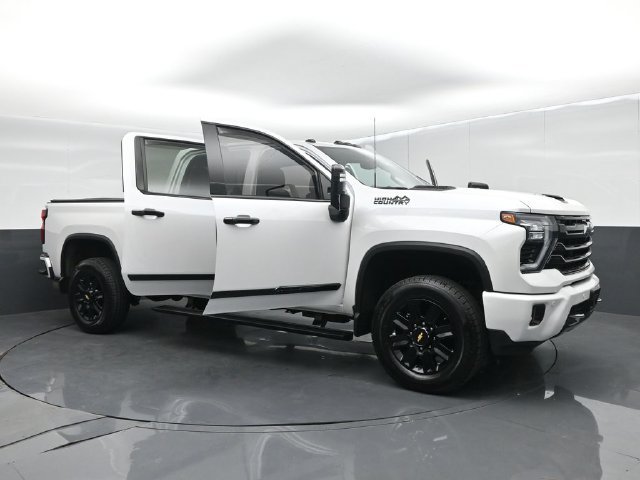 Used 2024 Chevrolet Silverado 3500 High Country w/ High Country Premium Package AWD/4WD image 70