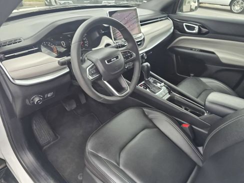 Used 2025 Jeep Compass Limited AWD/4WD image 20