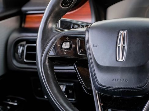 Used 2022 Lincoln Aviator Reserve w/ Equipment Group 201A image 16