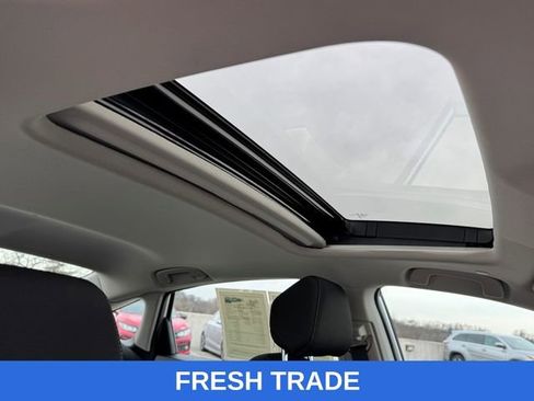 Certified 2025 Honda Accord SE image 9