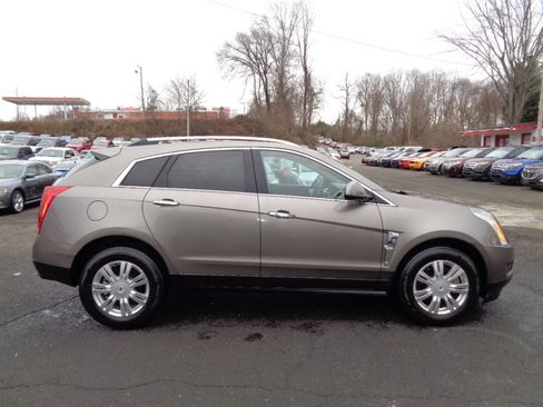 Used 2011 Cadillac SRX Luxury image 4
