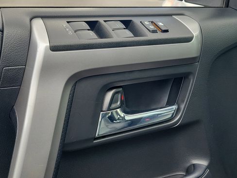 Used 2022 Toyota 4Runner SR5 Premium w/ Moonroof Package image 21