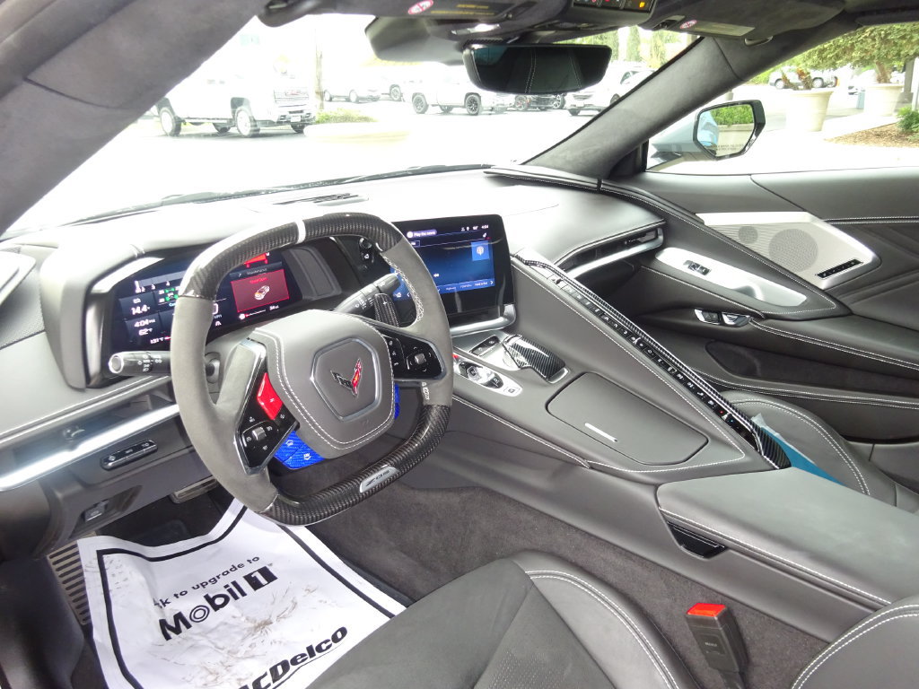 Certified 2025 Chevrolet Corvette Z06 RWD image 12