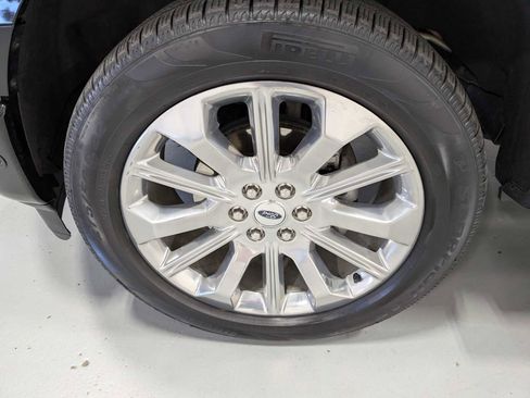 Used 2021 Ford F150 Limited image 3