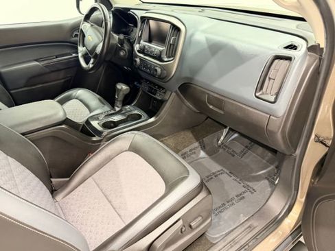 Used 2015 Chevrolet Colorado Z71 image 23
