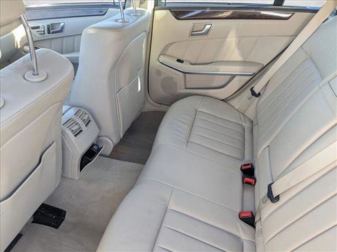 Used 2014 Mercedes-Benz E 350 4MATIC Wagon image 19