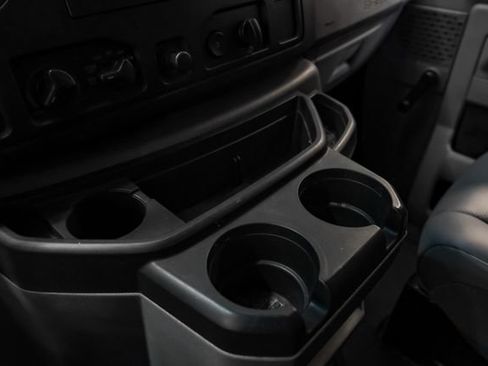 Used 2011 Ford E-150 and Econoline 150 RWD image 23