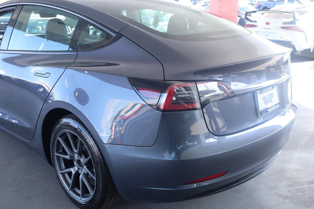 Used 2023 Tesla Model 3 Standard Range RWD image 9