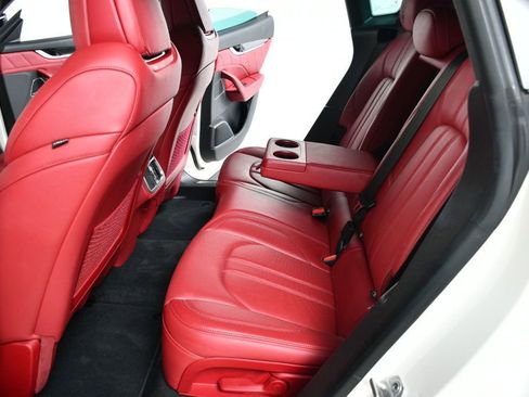 Used 2020 Maserati Levante GranSport image 36