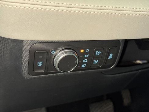 Certified 2022 Ford Mustang Mach-E Premium image 28