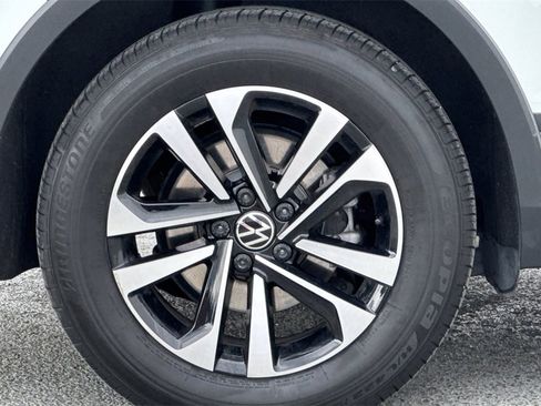 Used 2024 Volkswagen Tiguan S image 25
