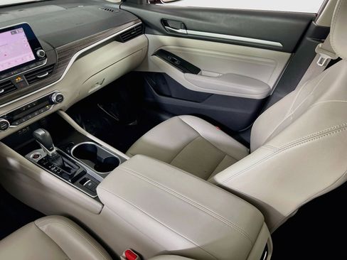 Used 2020 Nissan Altima 2.5 SL FWD image 24