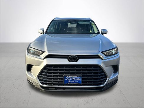 Certified 2025 Toyota Grand Highlander AWD image 3