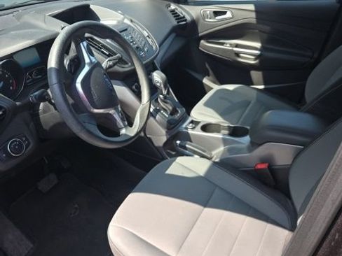 Used 2016 Ford Escape SE FWD image 9