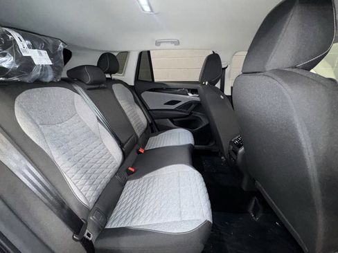 New 2025 Volkswagen Tiguan S image 9