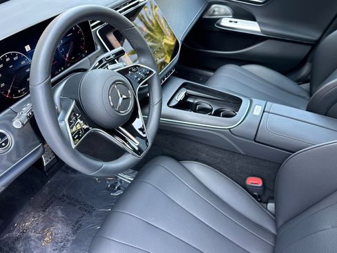 Used 2025 Mercedes-Benz E 450 4MATIC All-Terrain Wagon image 9