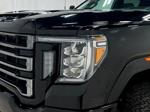 Used 2021 GMC Sierra 2500 AT4 w/ AT4 Premium Plus Package AWD/4WD image 38