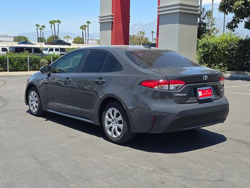 Used 2024 Toyota Corolla LE FWD image 5