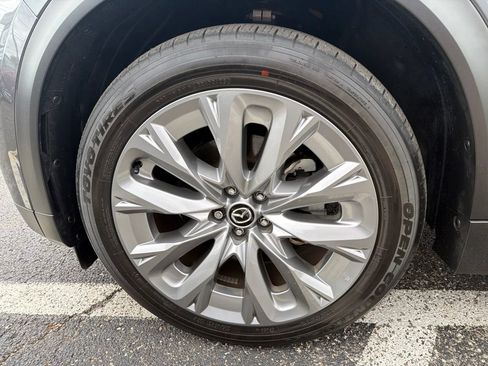 Used 2026 MAZDA CX-90 3.3 Turbo w/ Preferred Package AWD/4WD image 12