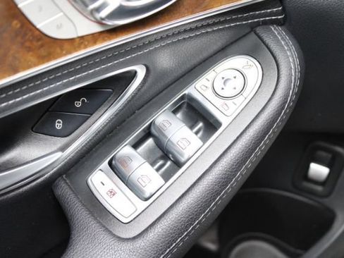 Used 2015 Mercedes-Benz C 300 4MATIC Sedan image 15