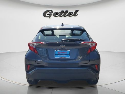 Used 2022 Toyota C-HR XLE FWD image 6