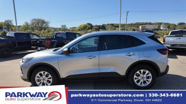 Used 2023 Ford Escape Active w/ Tech Pack #1 AWD/4WD image 4