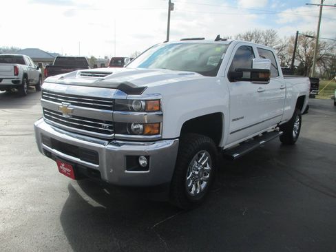 Used 2019 Chevrolet Silverado 2500 LTZ w/ Duramax Plus Package image 11