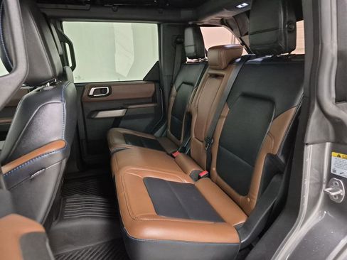 Used 2022 Ford Bronco Outer Banks image 26