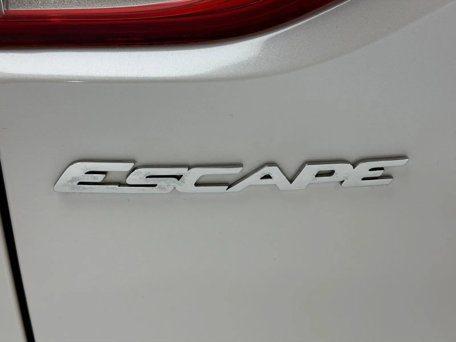 Used 2016 Ford Escape Titanium w/ Equipment Group 301A FWD image 10
