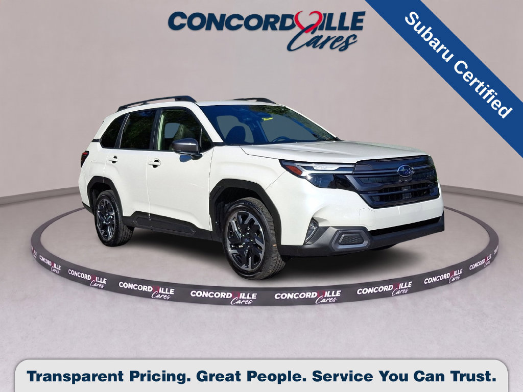 Used 2025 Subaru Forester Limited AWD/4WD image 1