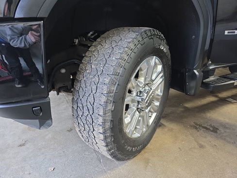 Used 2023 GMC Sierra 2500 Denali image 31