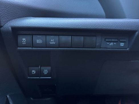 Used 2024 Toyota Sienna XSE image 6